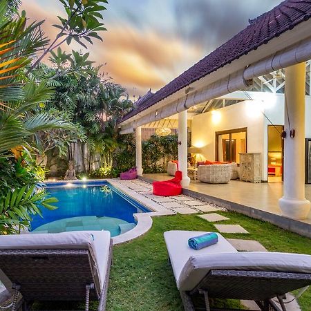 Villa Camelia Seminyak  Bagian luar foto
