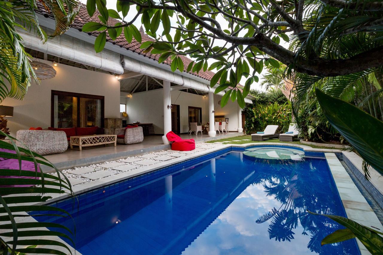 Villa Camelia Seminyak  Bagian luar foto